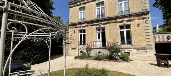6 bedrooms House in Troyes, France No. 213768 12