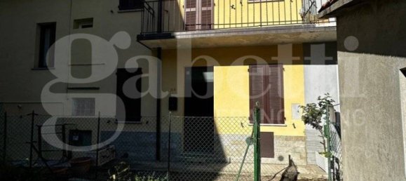 1 bedroom Apartment in Ponte Lambro, Italy No. 81382 12