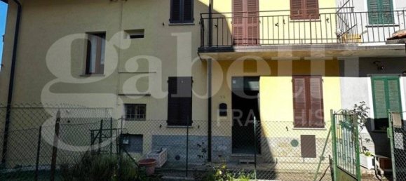 1 bedroom Apartment in Ponte Lambro, Italy No. 81382 13