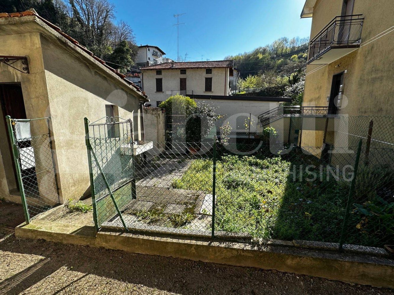 1 bedroom Apartment in Ponte Lambro, Italy No. 81382