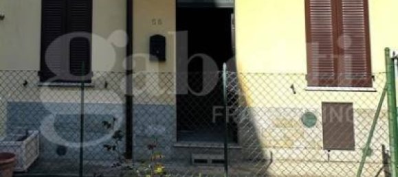 1 bedroom Apartment in Ponte Lambro, Italy No. 81382 5