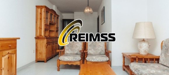 Apartamento de 3 dormitorios en Blanes, Spain No. 184043 2