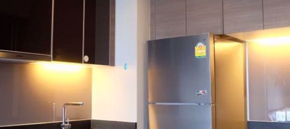 Apartamento com 1 quarto em condomínio em Khlong Toei, Thailand N.º 9613 4