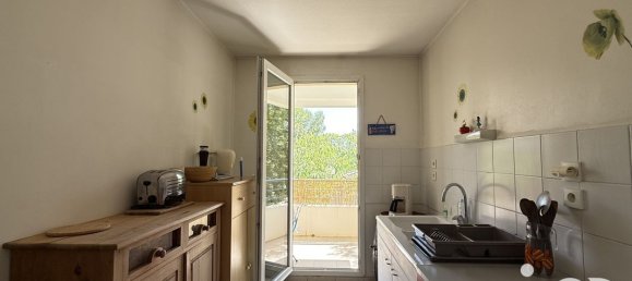 2 rooms Apartment in Aix-en-Provence, France No. 279063 6