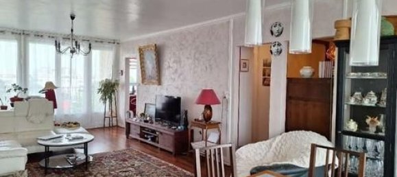 3 bedrooms Apartment in Reims, France No. 66195 5