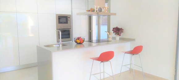 3 Schlafzimmer Villa in Villamartin, Spain, Nr. 1077 7