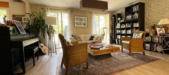 Villa de 5 dormitorios en La Chapelle-sur-Erdre, France No. 339864 2