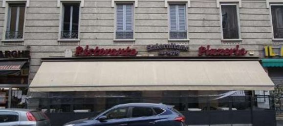 167m² Commercial property in Milan, Italy No. 373645 3