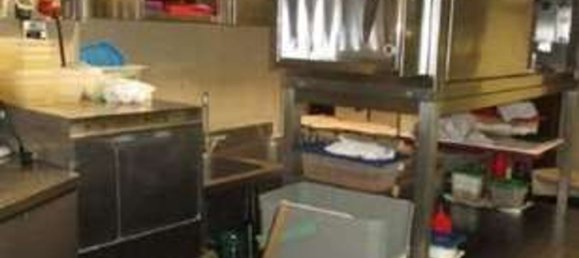 167m² Commercial property in Milan, Italy No. 373645 16