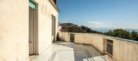 4 rooms Villa in Procida, Italy No. 31564 2