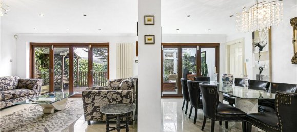 5 bedrooms House in Cockfosters, United Kingdom No. 6621 5