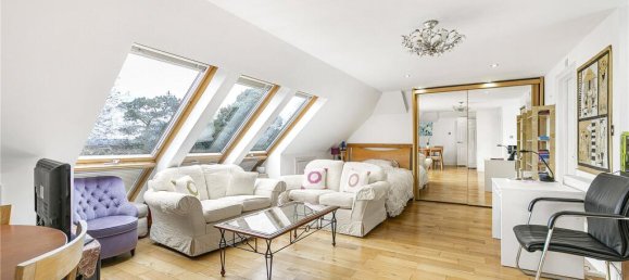 5 bedrooms House in Cockfosters, United Kingdom No. 6621 21