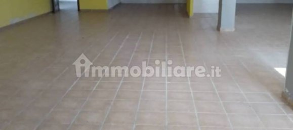 1-salle Propriété commerciale à Vittoria, Italy No. 84232 9