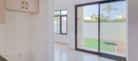 3 غرف نوم فيلا في ريم, UAE رقم 4420 7