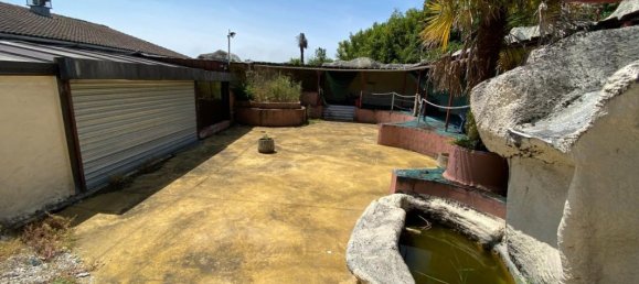 Propiedad comercial de 1 dormitorio en Aiguillon, France No. 204061 4