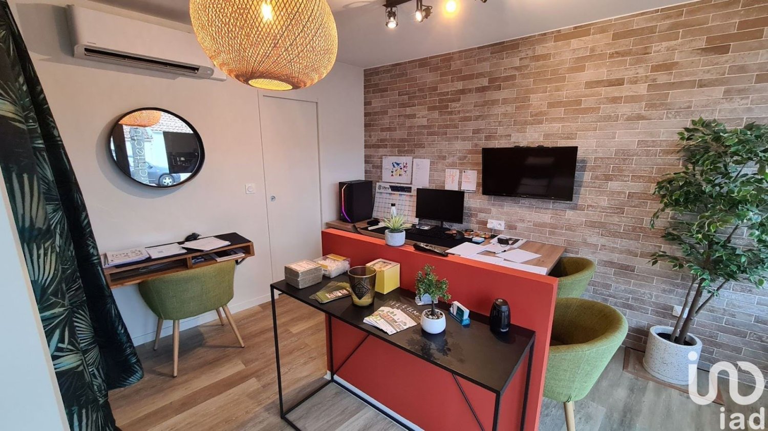  عقار تجاري في Talmont-Saint-Hilaire, France 45متر مربع رقم 97769