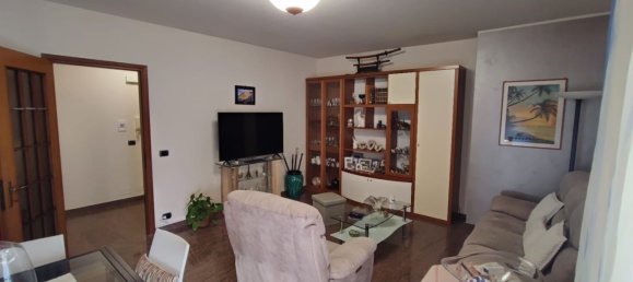 4 rooms Apartment in Valenza, Italy No. 134039 2