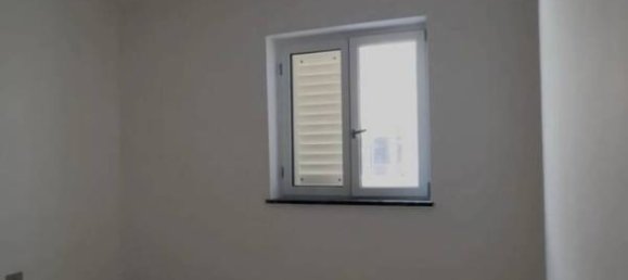 3 bedrooms Apartment in Parete, Italy No. 259467 5