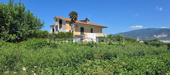 3 bedrooms Apartment in Lamezia Terme, Italy No. 288773 9