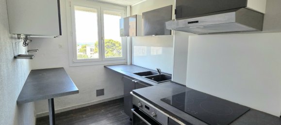 4 bedrooms Apartment in Sete, France No. 297564 4