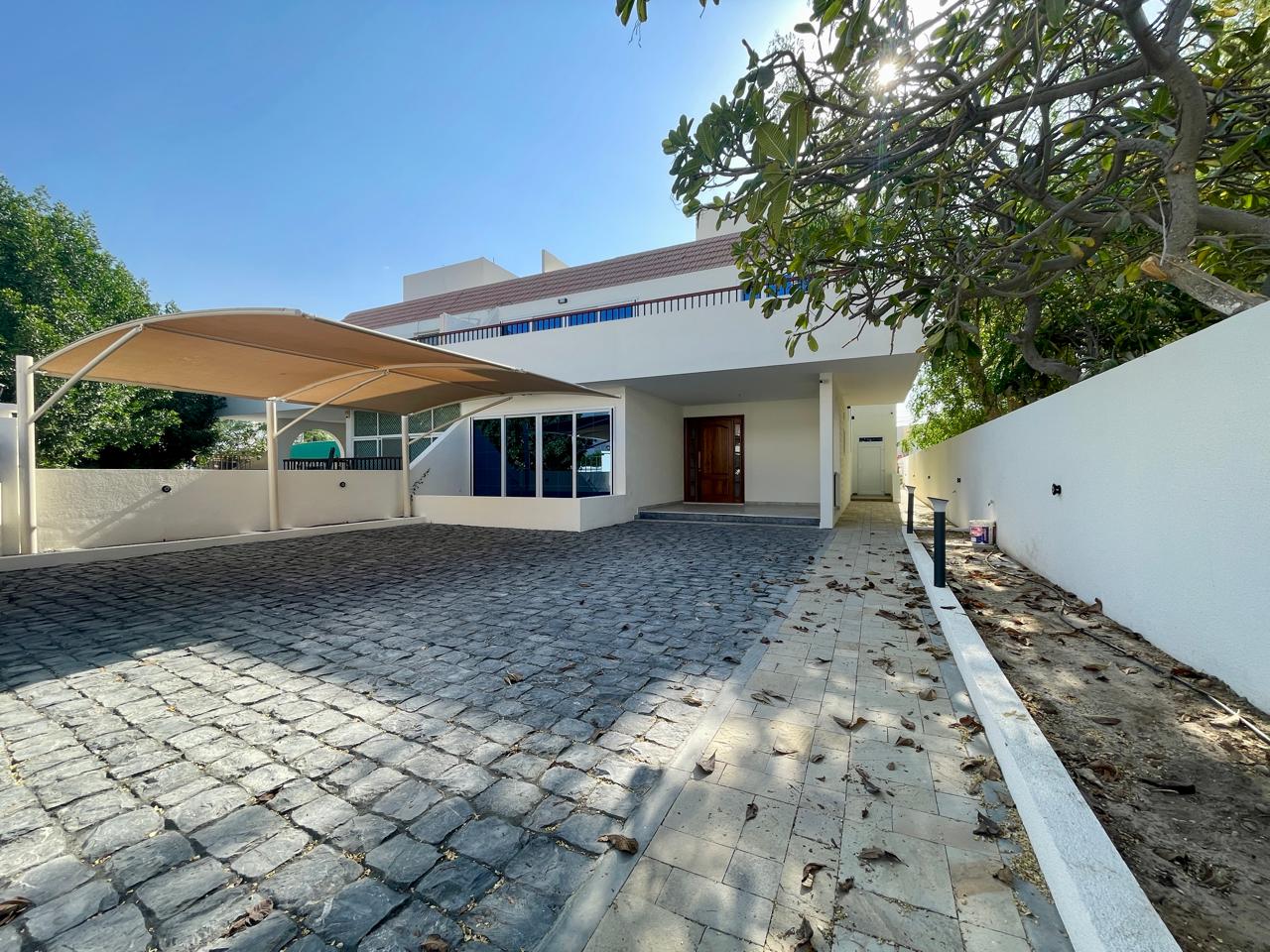 4 bedrooms Property in Muscat, Oman No. 1686