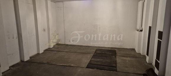 20m² Garage in Milan, Italy No. 240119 4