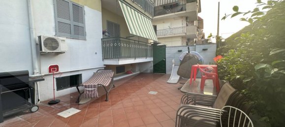 3-Zimmer Wohnung in Giugliano in Campania, Italy, Nr. 27632 5