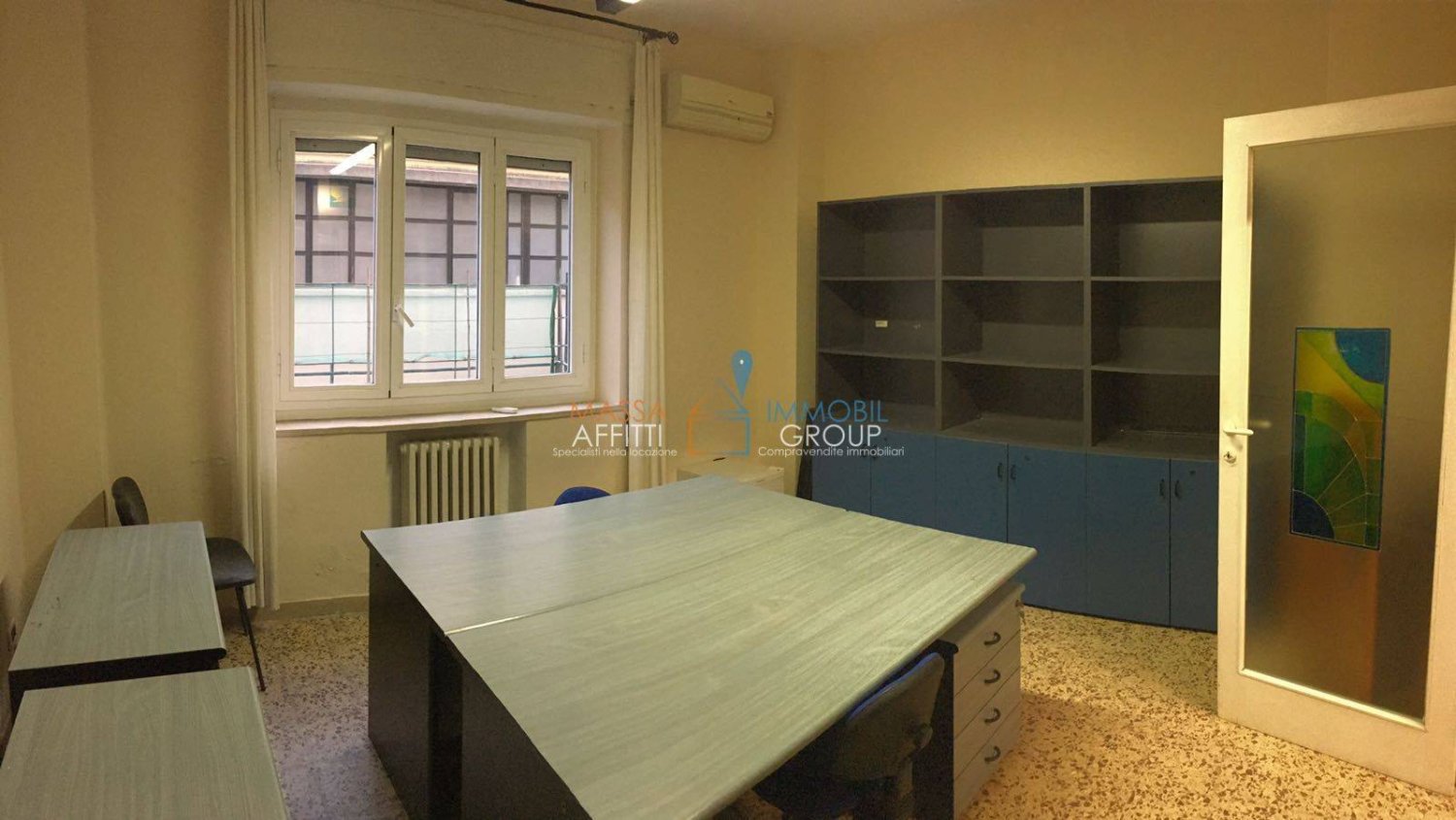 4 rooms Office in Massa, Italy No. 83058
