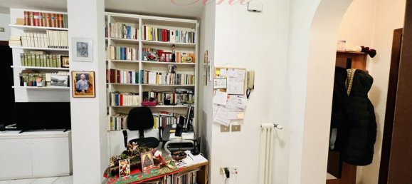 4-salle Appartement à Santa Maria Hoè, Italy No. 3292 9