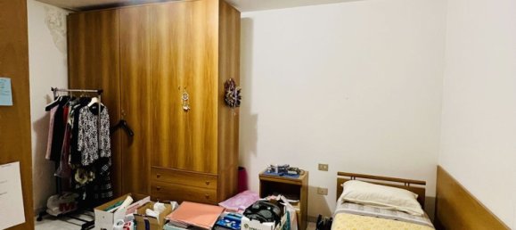 4-salle Appartement à Santa Maria Hoè, Italy No. 3292 31