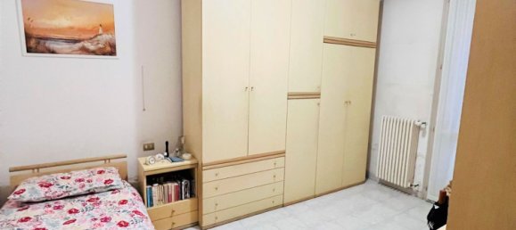 4-salle Appartement à Santa Maria Hoè, Italy No. 3292 14