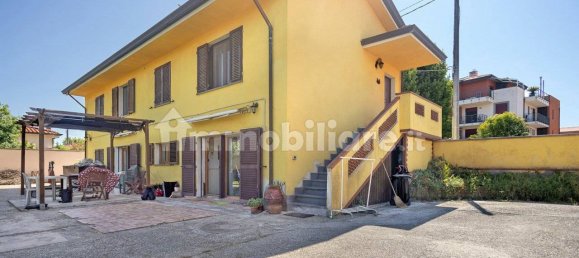 2 bedrooms House in Pisa, Italy No. 349602 12