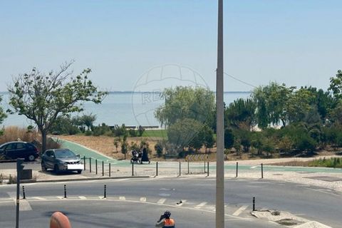 471m² Office in Lisbon, Portugal No. 229721