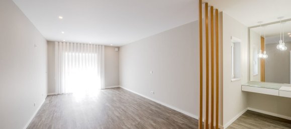 4 غرف نوم منزل في Marinha Grande, Portugal رقم 137802 46