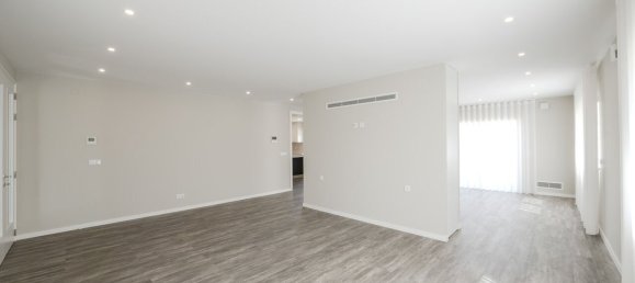 4 غرف نوم منزل في Marinha Grande, Portugal رقم 137802 8