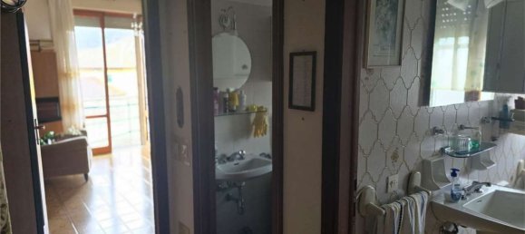 Apartamento de 3 divisões em Serra Riccò, Italy N.º 39239 8