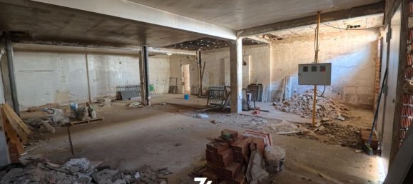 108m² Commercial property in Cordoba, Spain No. 147323 2