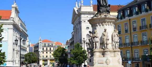 3 bedrooms Duplex in Lisbon, Portugal No. 134553 3