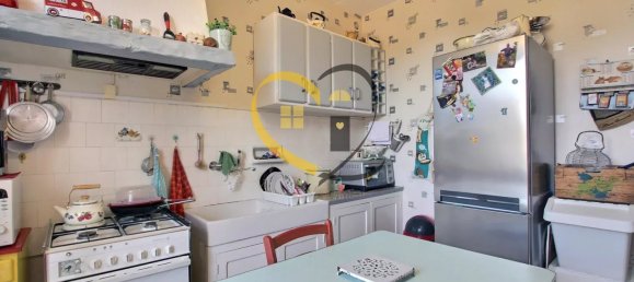 3 Schlafzimmer Haus in Vierzon, France, Nr. 95418 8