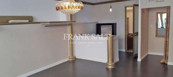 Tienda en Sliema, Malta 45 m² No. 12092 2