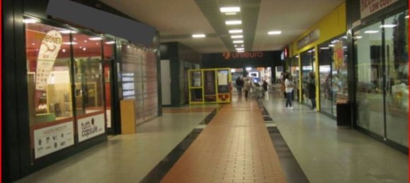 Propiedad comercial en San Martino Siccomario, Italy 225 m² No. 288396 2