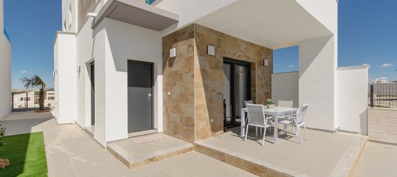 Villa de 3 dormitorios en Los Montesinos, Spain No. 8985 3