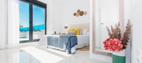 Villa de 3 dormitorios en Los Montesinos, Spain No. 8985 18