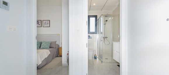 Villa de 3 dormitorios en Los Montesinos, Spain No. 8985 11