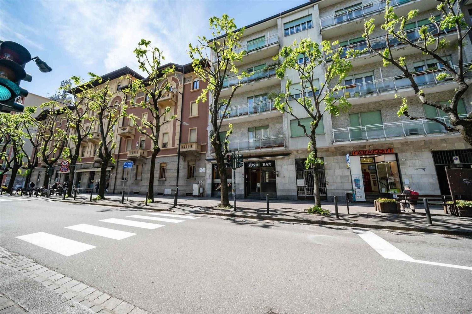 Imóvel comercial em Lecco, Italy 184 m² N.º 173460
