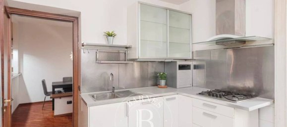 2 Schlafzimmer Wohnung in Milan, Italy, Nr. 326001 8