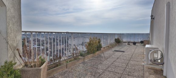 2 chambres Appartement à Troyes, France No. 45717 7