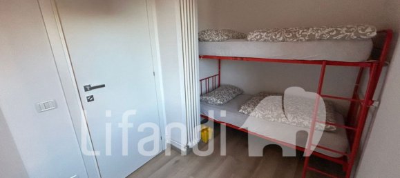 Квартира с 2 комнатами в Кальчераника аль Лаго, Италия № 229116 24