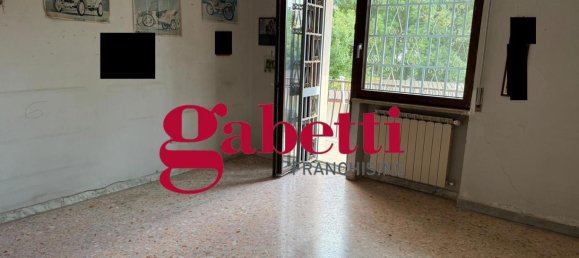 5 rooms Apartment in Caserta, Italy No. 293917 24