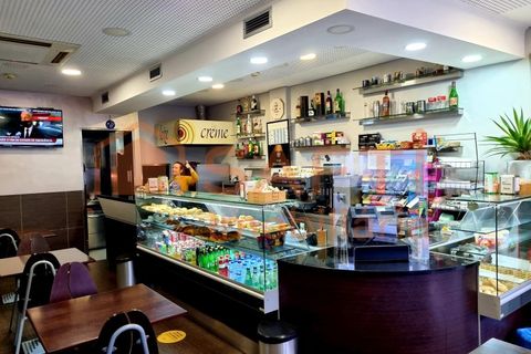 Propriété commerciale à Odivelas, Portugal 242m² No. 281608